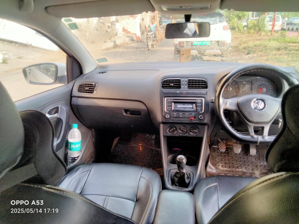 Volkswagen Polo(2014-2015) Comfortline 1.2l P